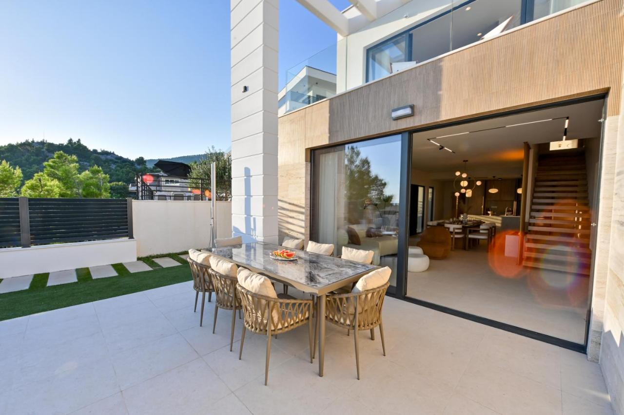 מאקרסקה Villa Rosemary West מראה חיצוני תמונה