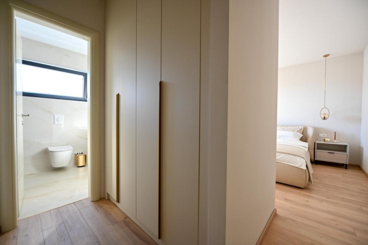 מאקרסקה Villa Rosemary West מראה חיצוני תמונה
